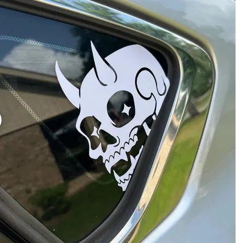 SKULL DEMON PEEKER