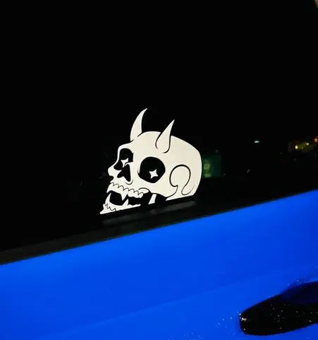 SKULL DEMON PEEKER